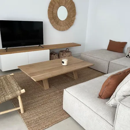 Apartament Mesas Homes Luxury 4 Bed Near The Sea And Port *