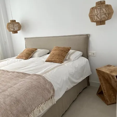 Mesas Homes Luxury 4 Bed Near The Sea And Port * Estepona